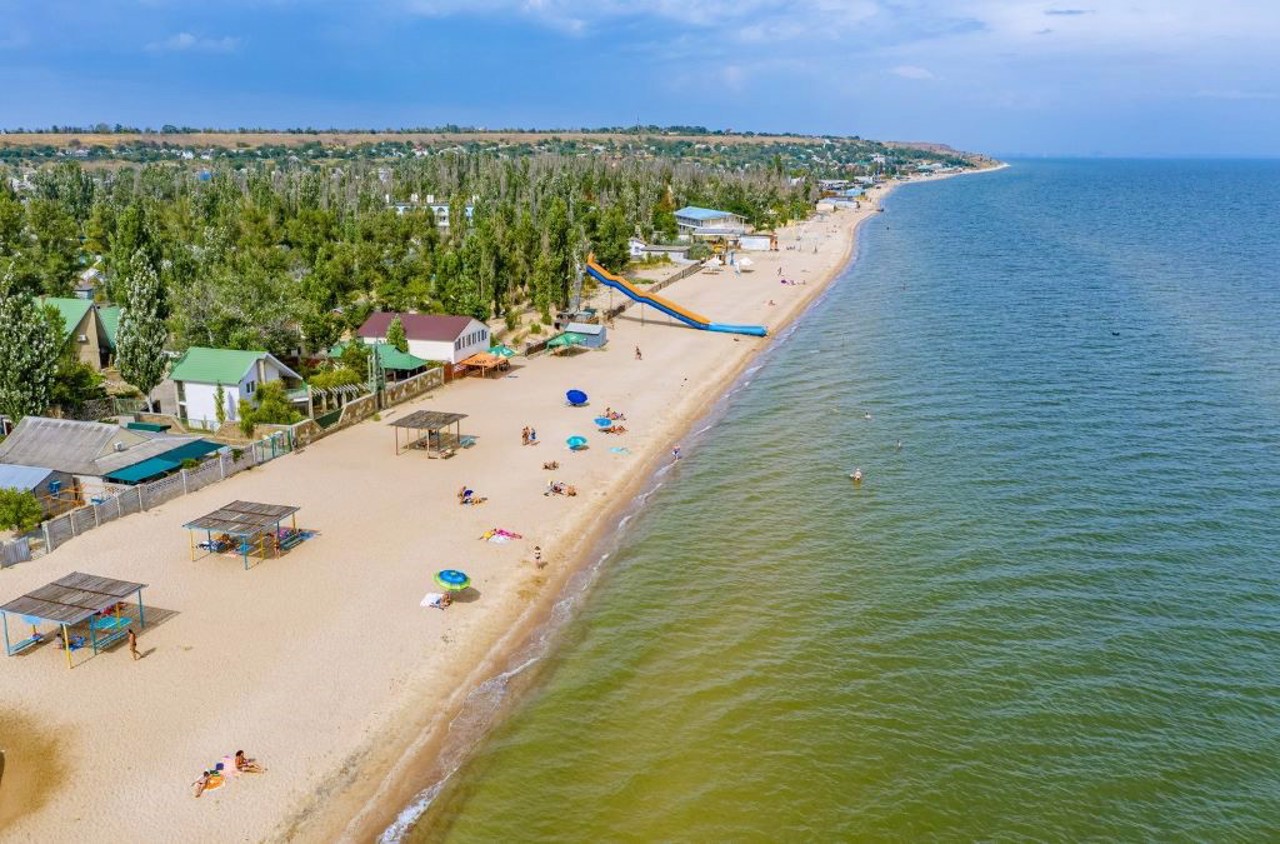 Село Мелекіне, Азовське море