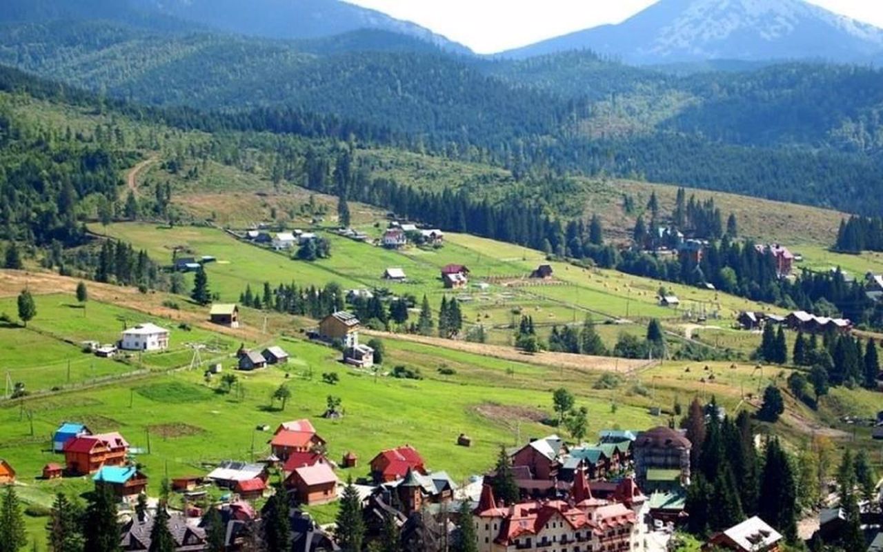 Polianytsia village (Bukovel)