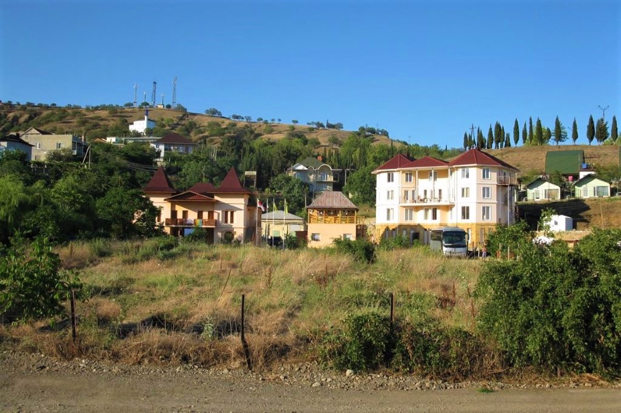 Soniachnohirske village