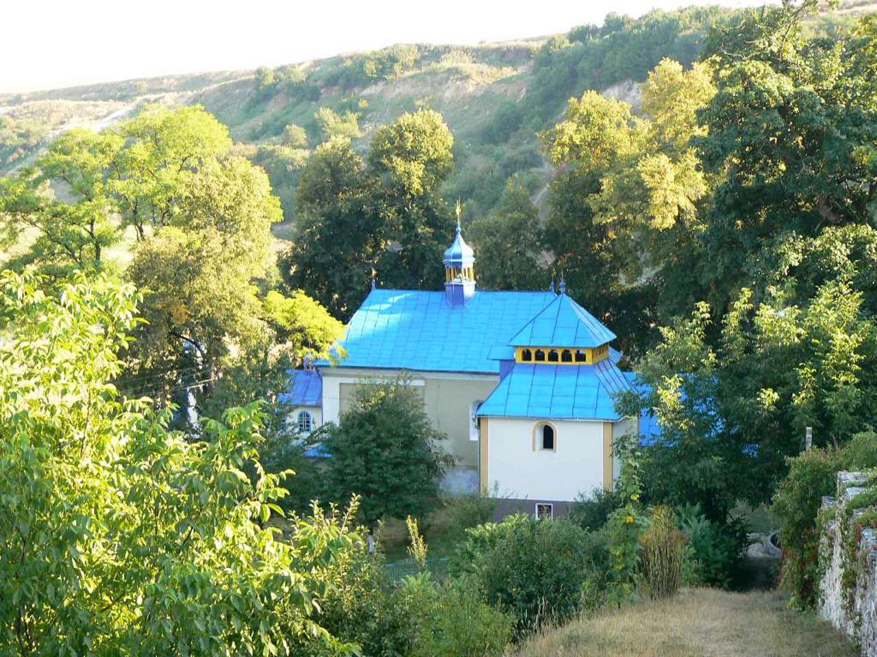 Rukomysh village