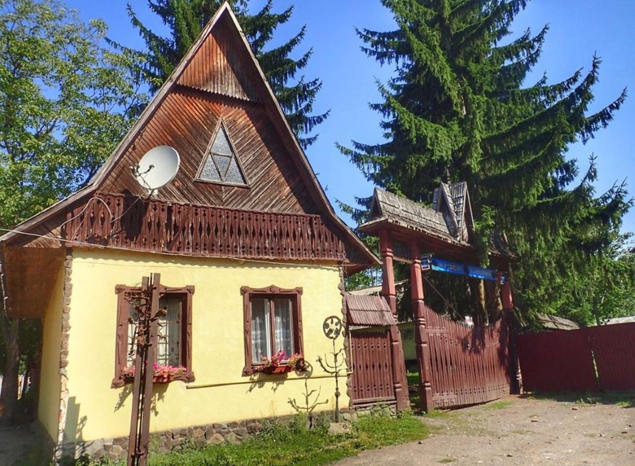 Lysychovo village