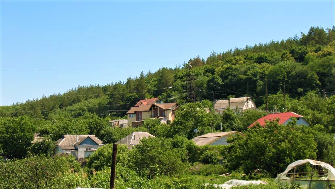 Vodiane village, Chuhuyiv district