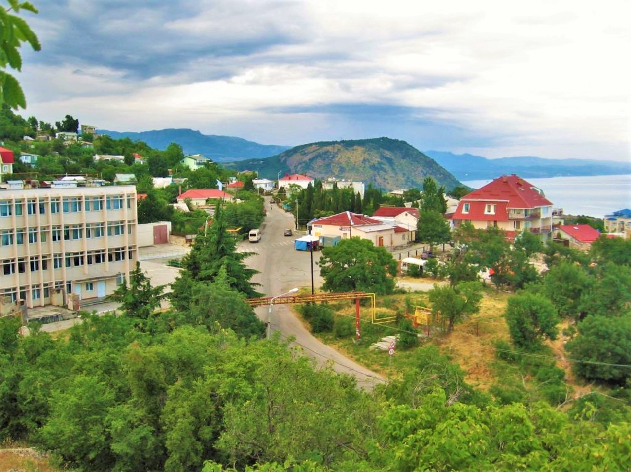 Malyi Maiak village