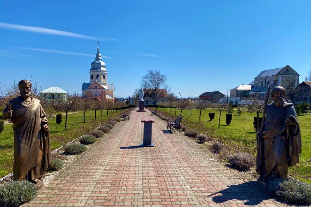 Село Мариямполь