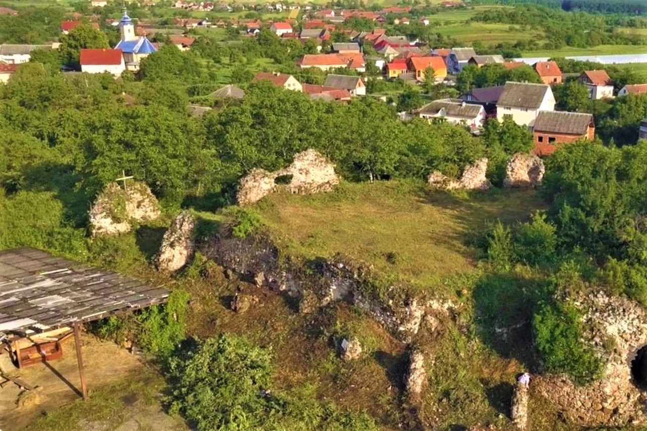 Kvasovo village