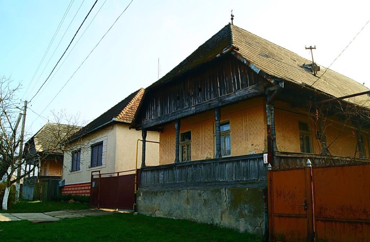 Village Velyki Berehy