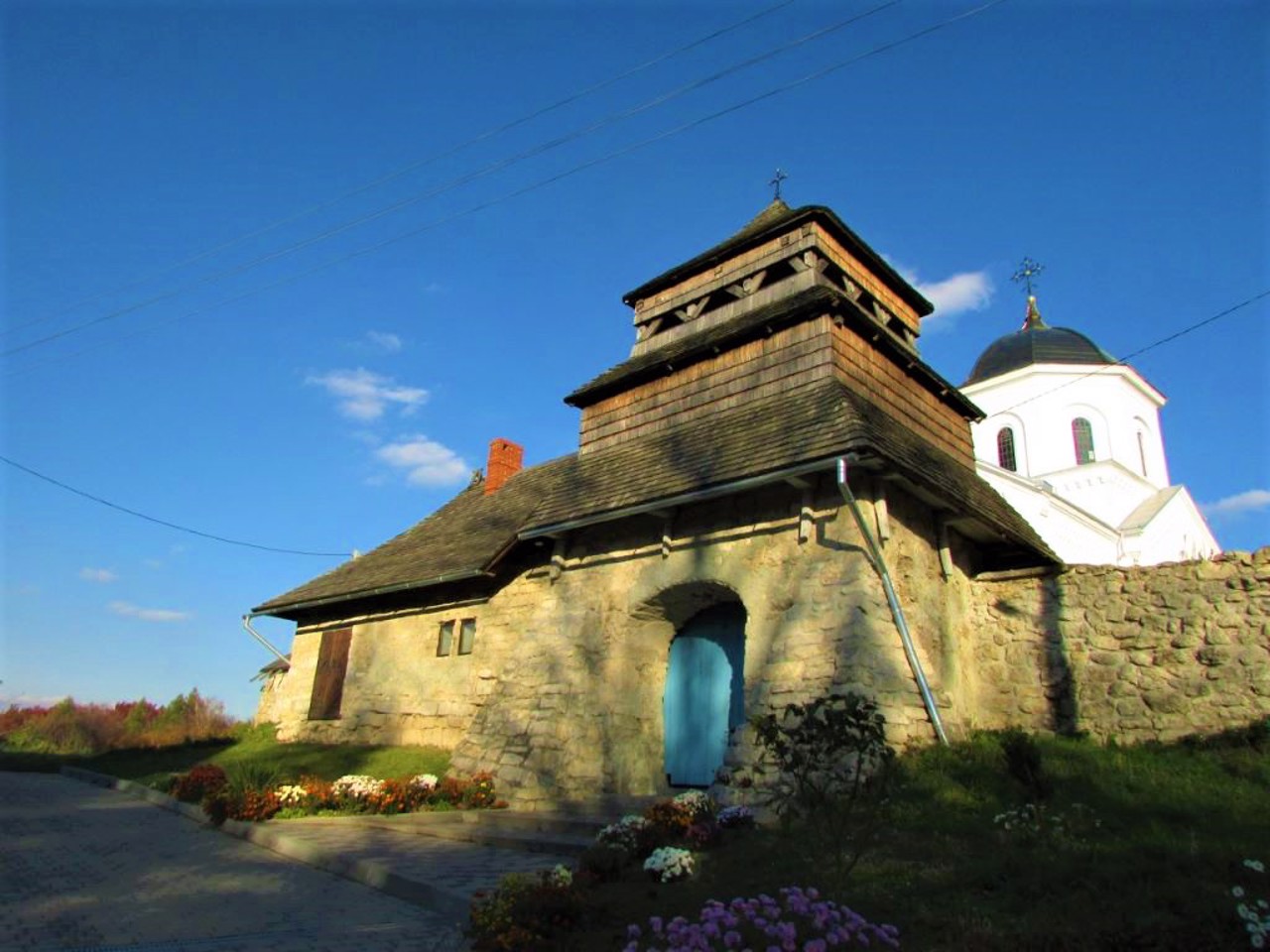 Shchyrets village