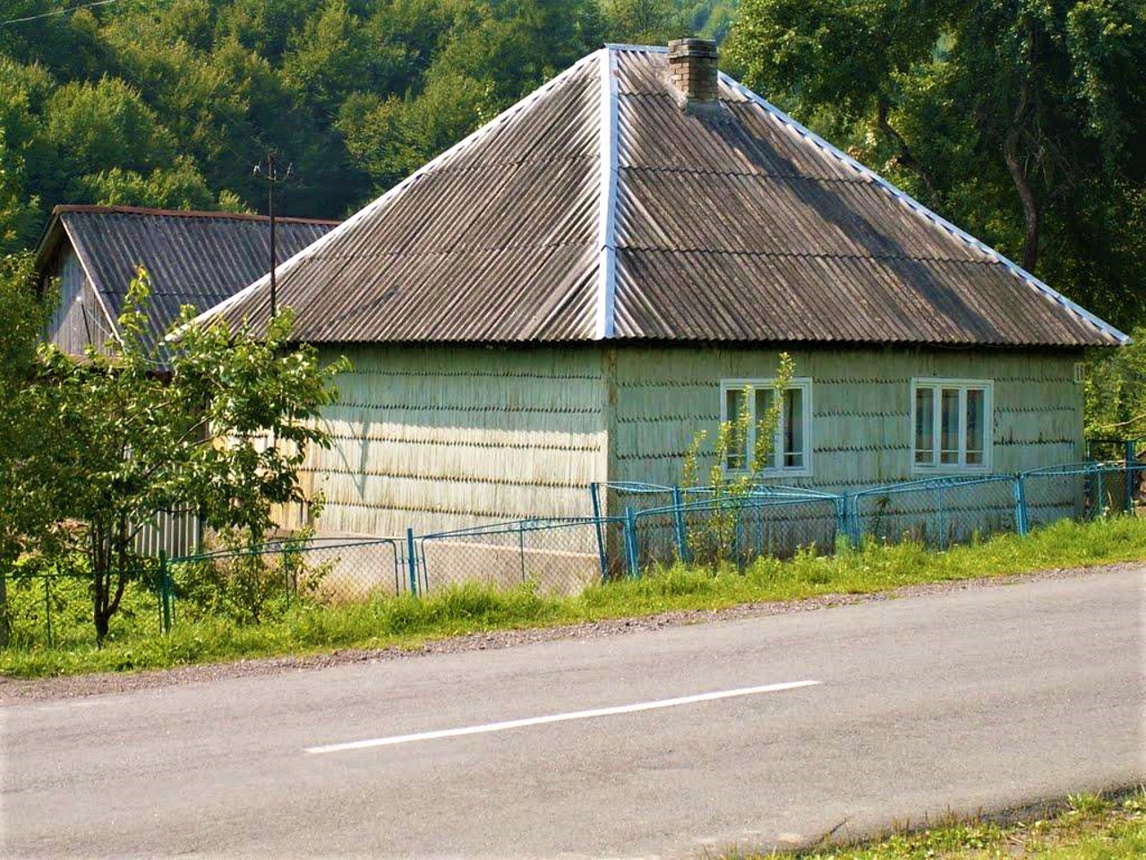 Verkhnia Hrabivnytsia village