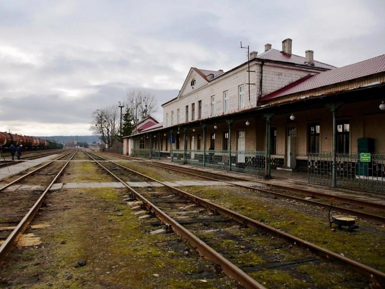 Railway station "Rava-Ruska"
