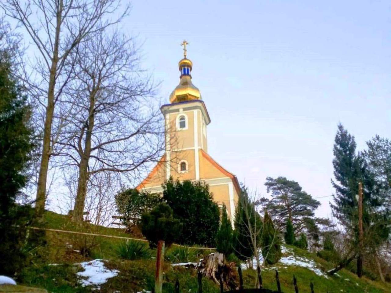 Церква Різдва Богородиці, Зарічово