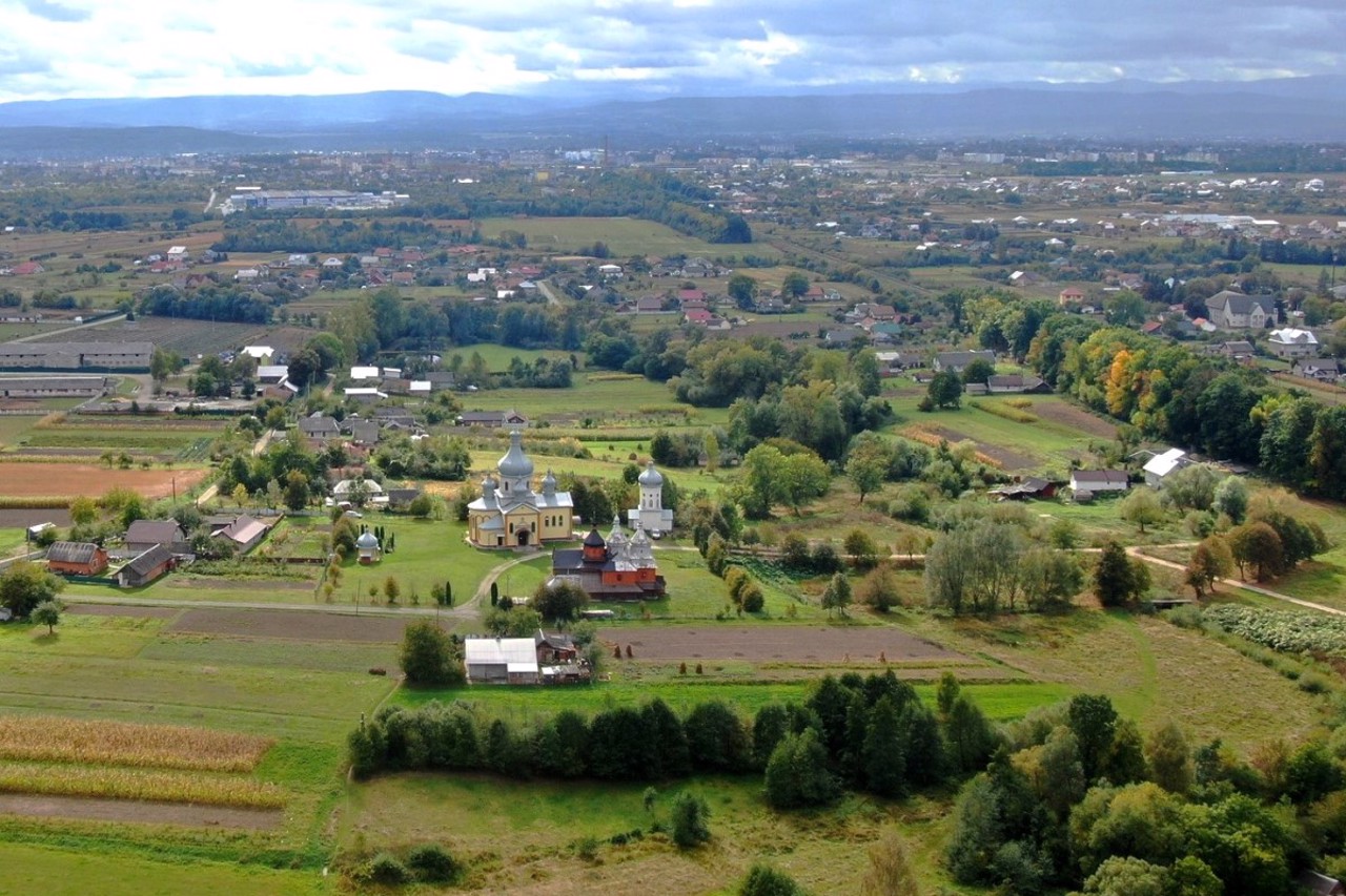 Pyadyky village