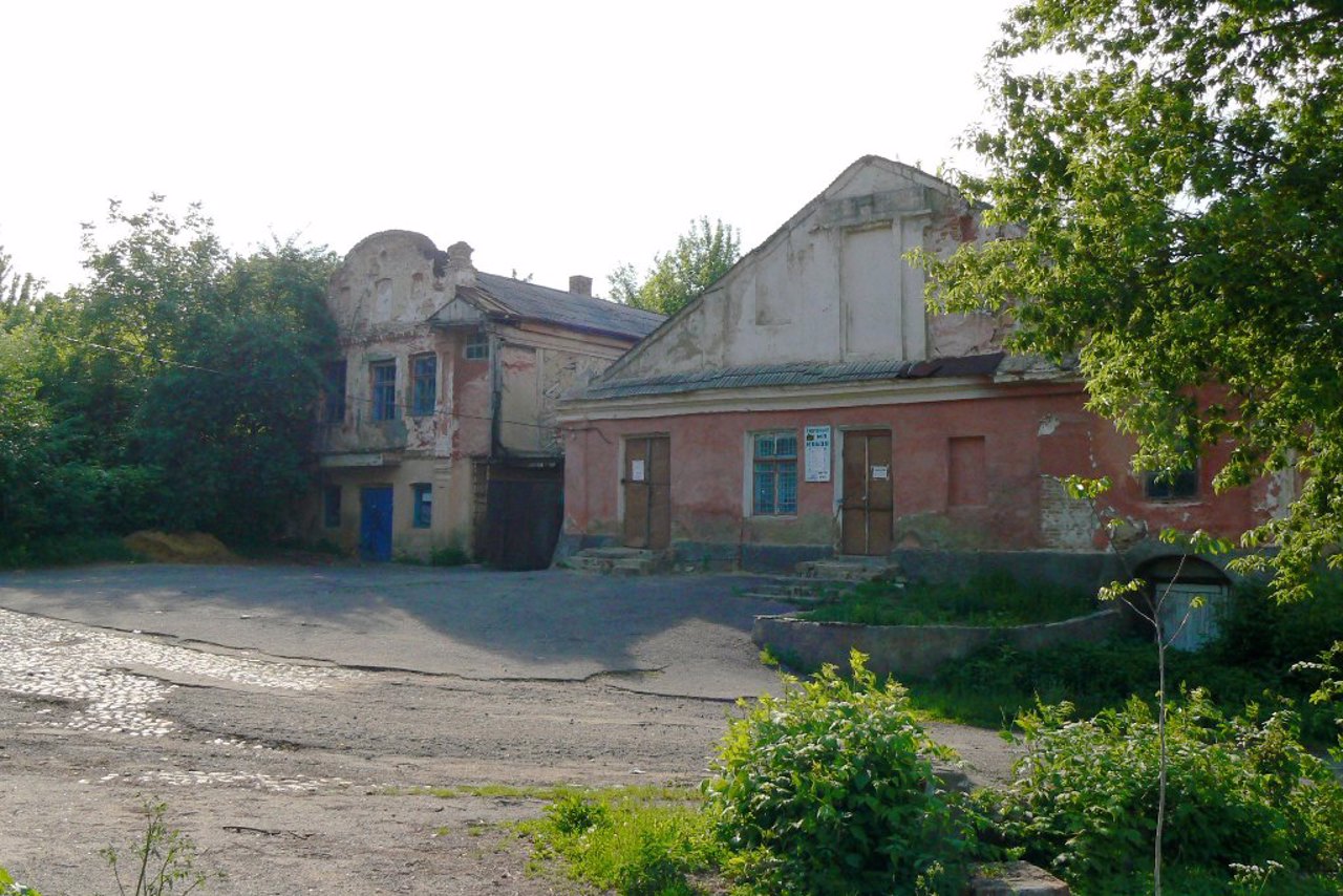 Селище Тиврів