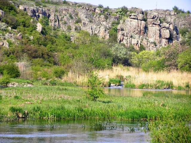 Актовский каньон, Актово