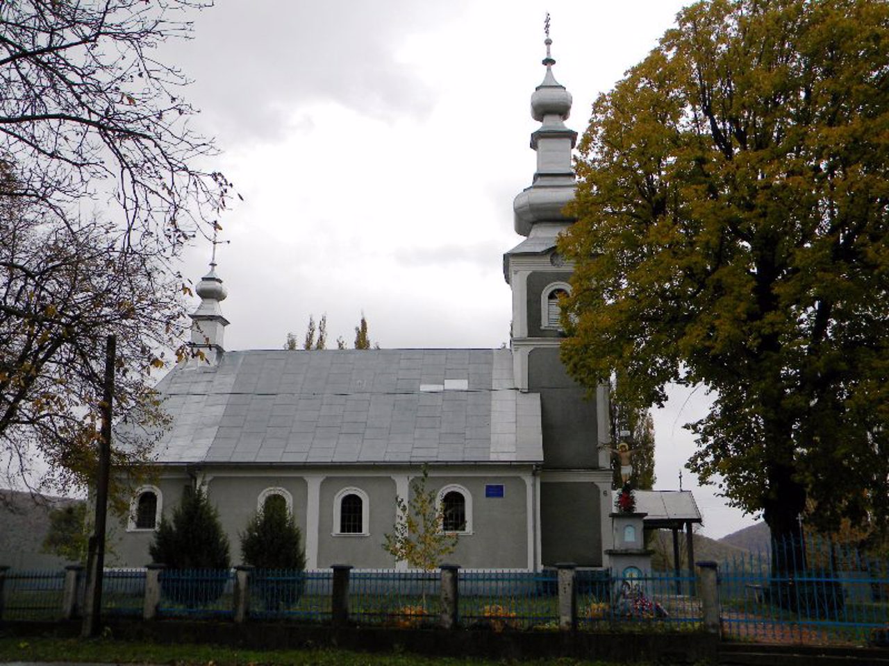 Миколаївська церква, Чинадійово