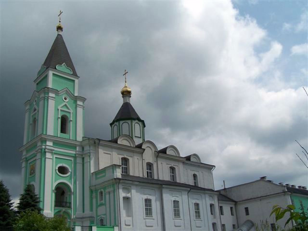 Свято-Троицкий монастырь, Браилов