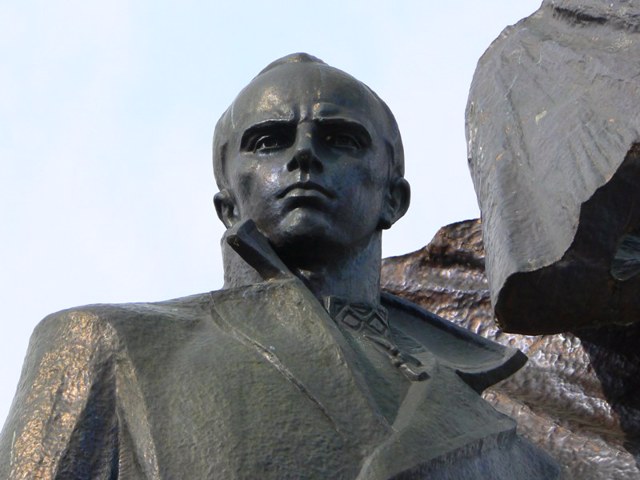 Пам'ятник Степану Бандері, Тернопіль