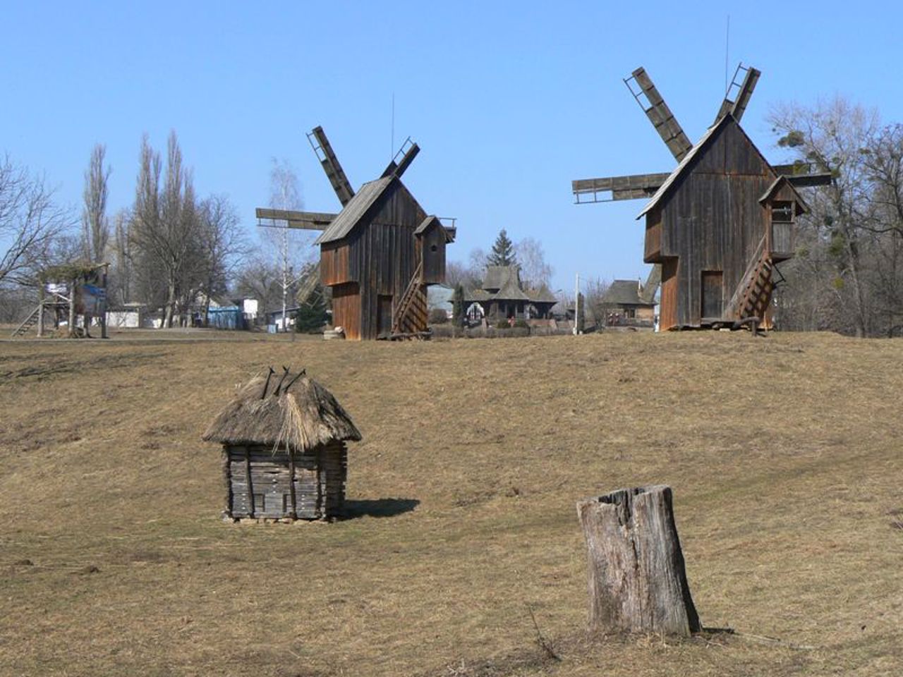 Chernivtsi Museum of Folk Architecture 