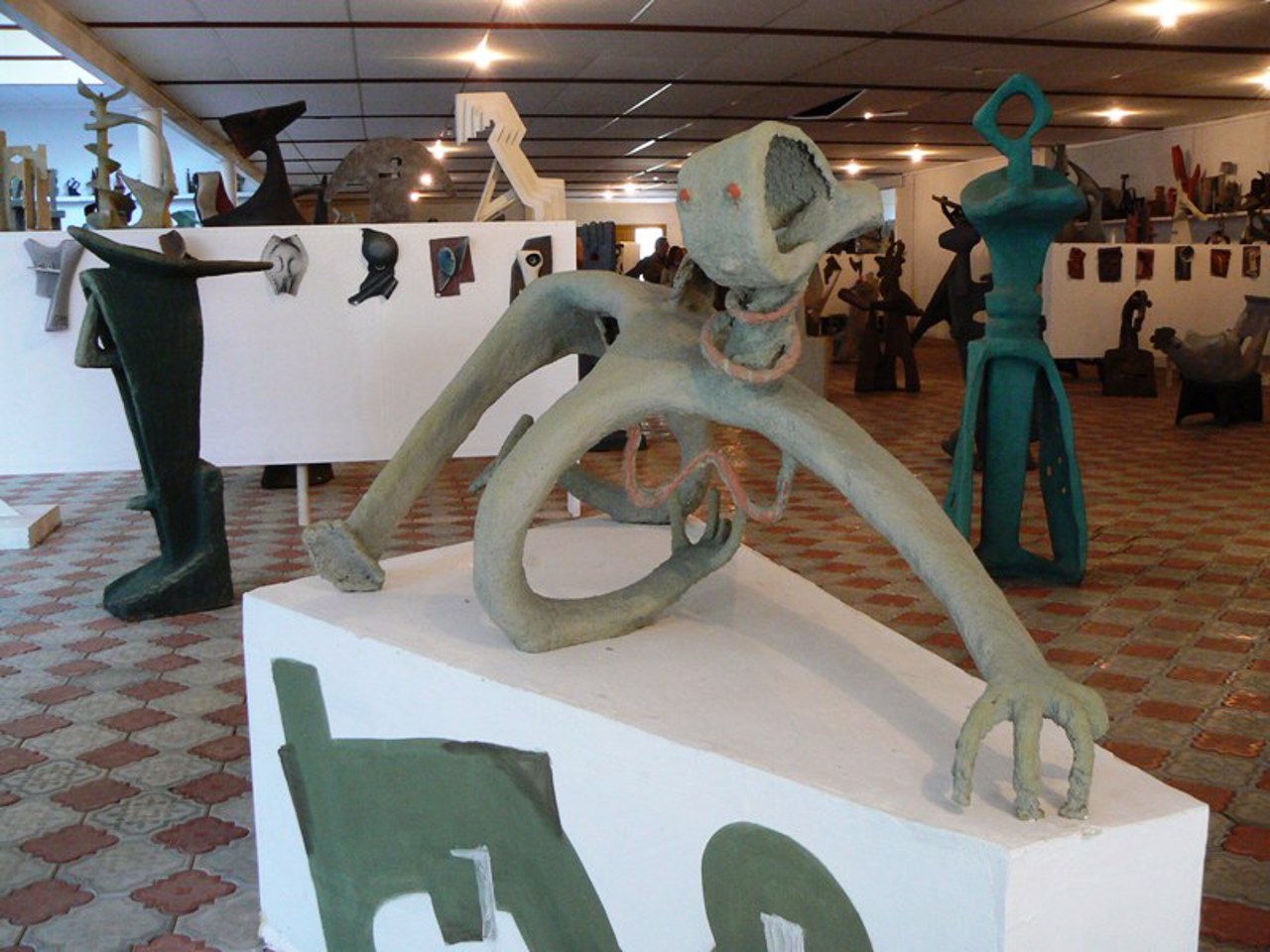 Музей модерної скульптури Михайла Дзиндри, Брюховичі