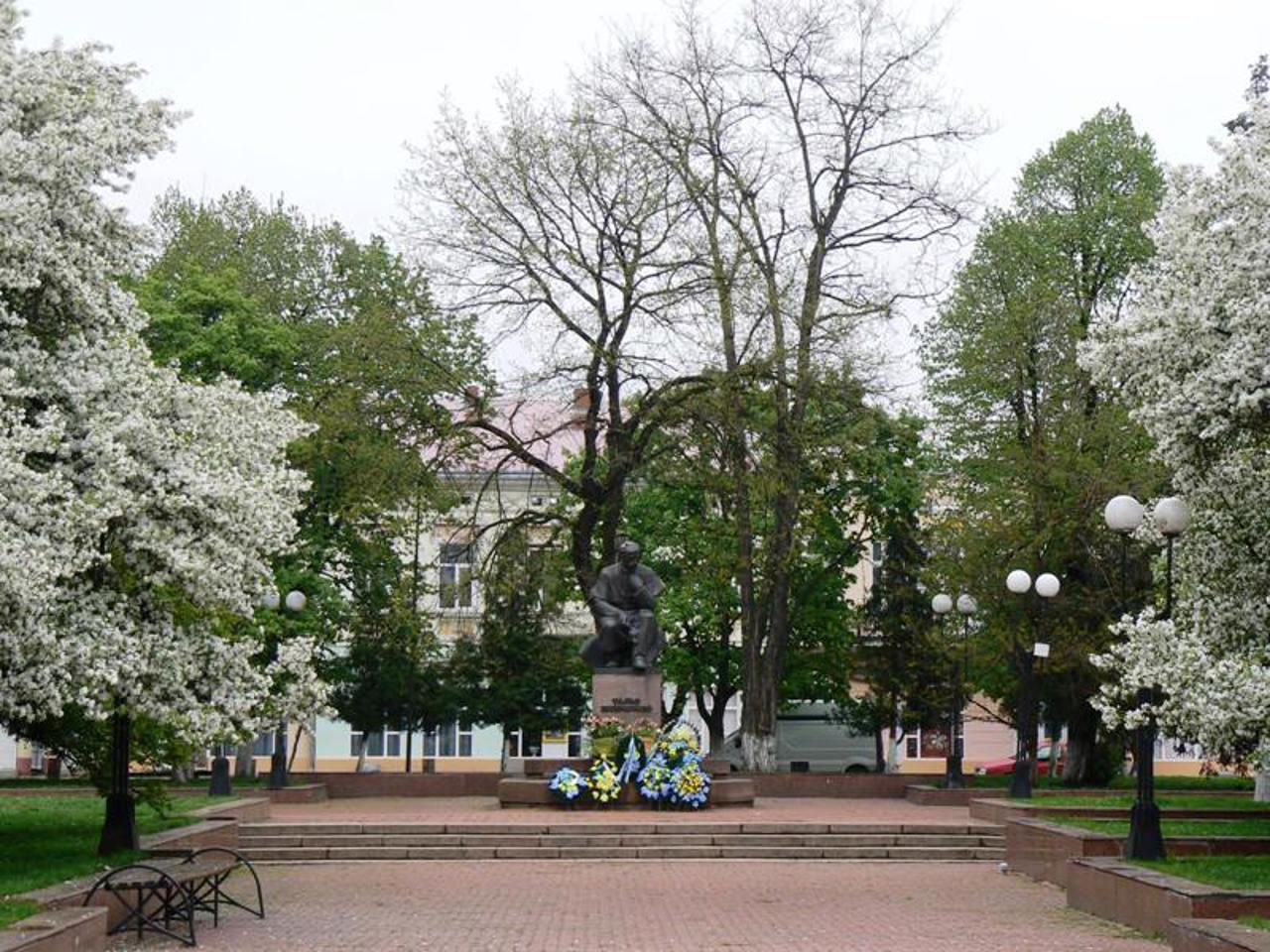 Vidrodzhennya Square, Kolomyia