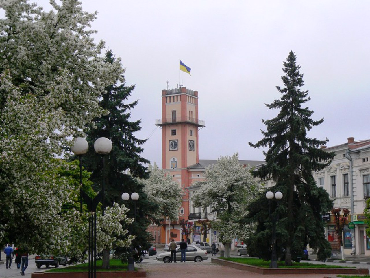 Vidrodzhennya Square, Kolomyia