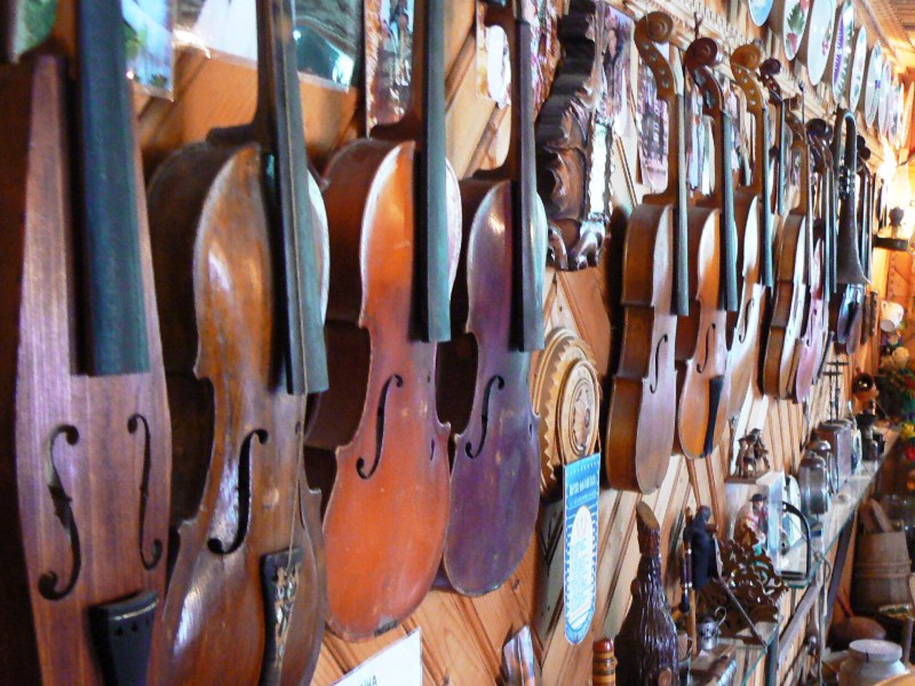 Музей музыкальных инструментов Кумлыка, Верховина