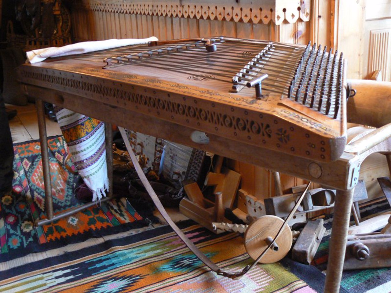 Museum of Musical Instruments Kumlyk, Verkhovyna