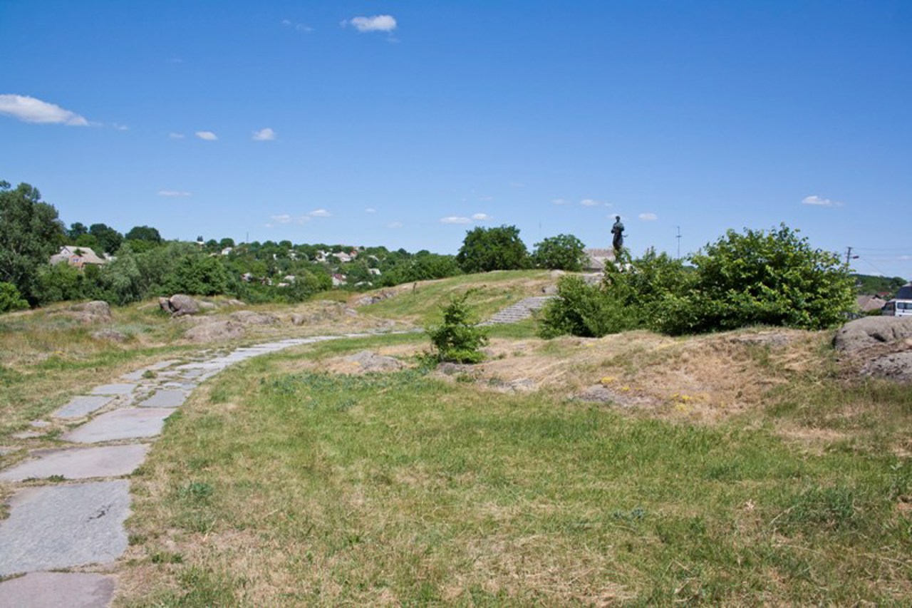 Monument to Marusya Bohuslavka, Bohuslav