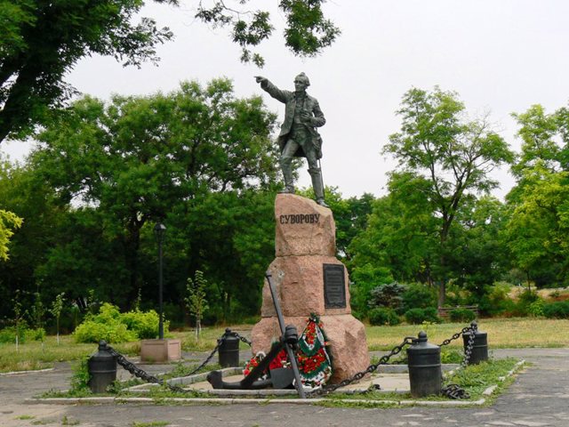 Пам'ятник Суворову, Очаків