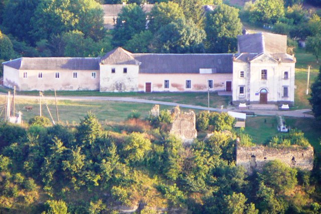 Панівецький замок, Панівці