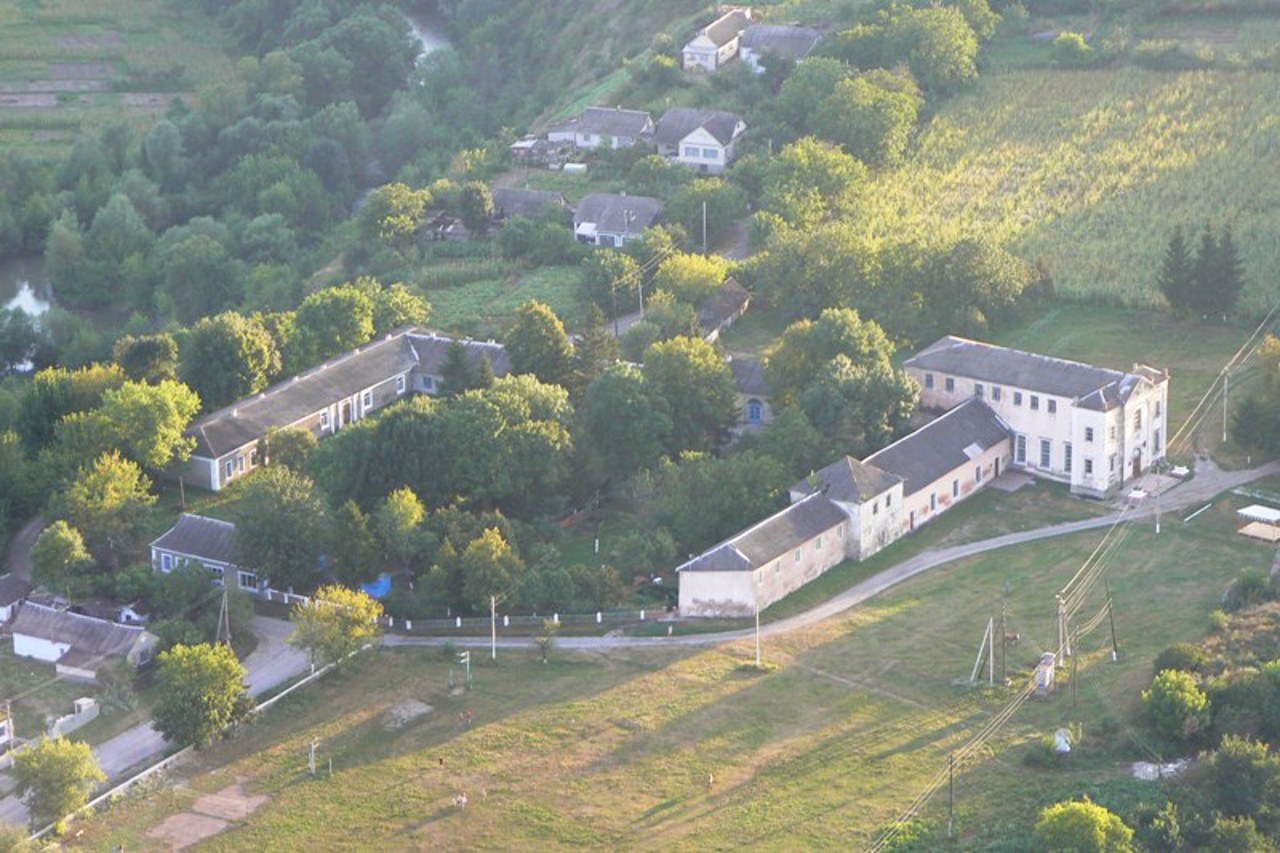 Panivtsi Castle