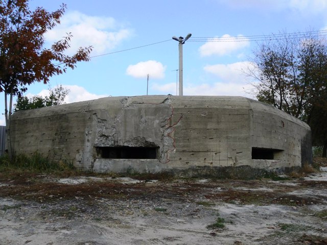 Pillbox 180, Vita-Poshtova