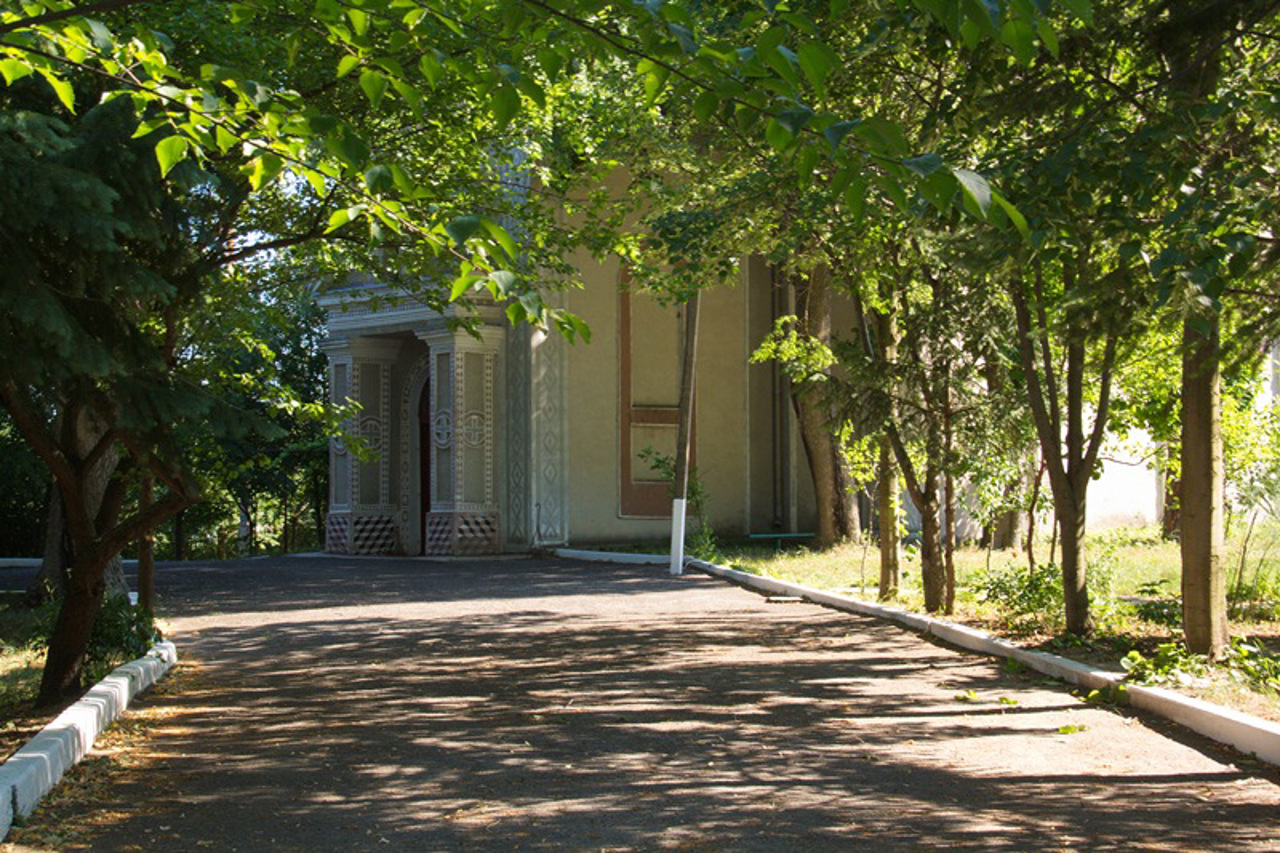 Holy Cross Church, Komarhorod