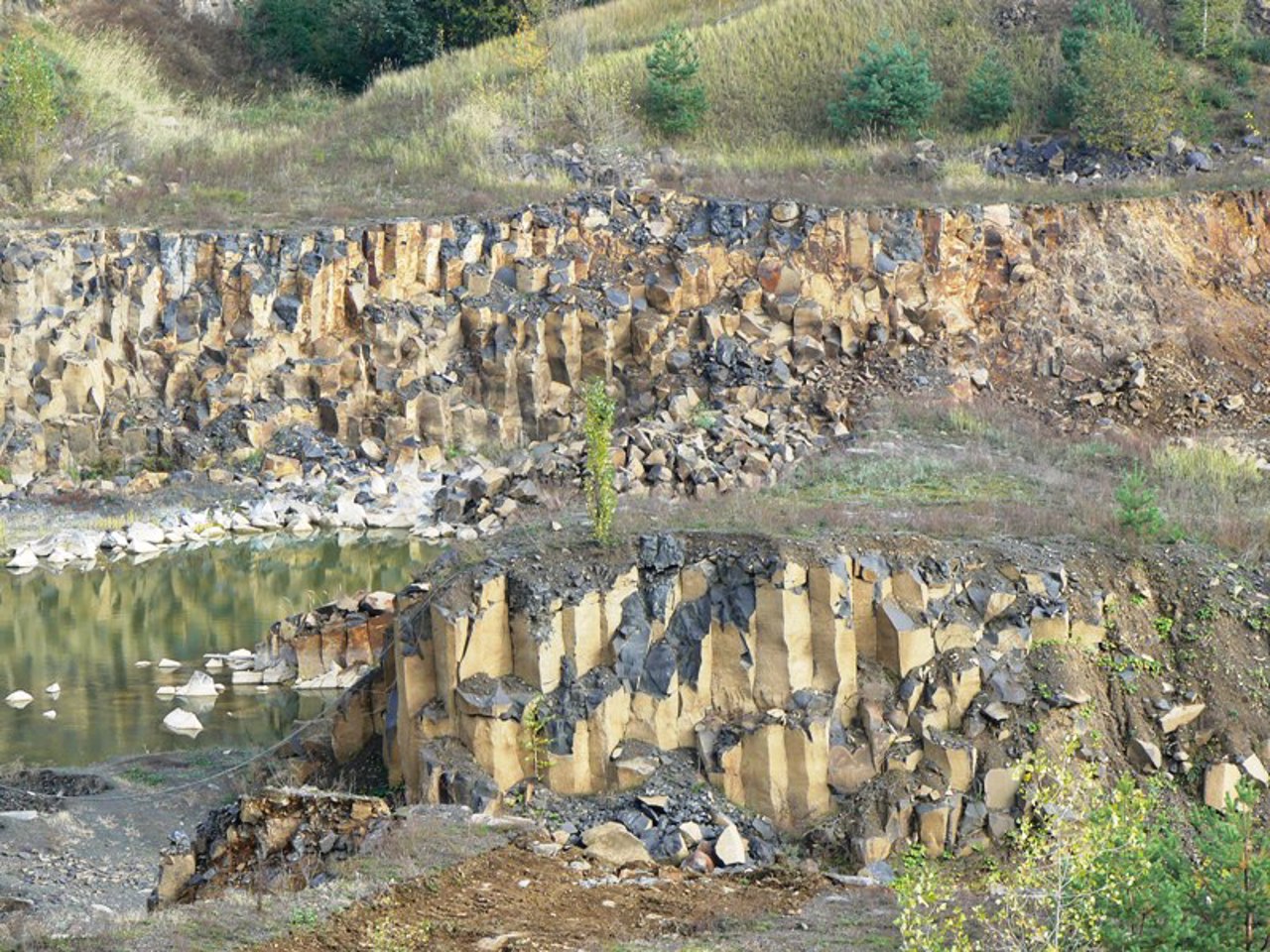 Basalt Pillars, Bazaltove