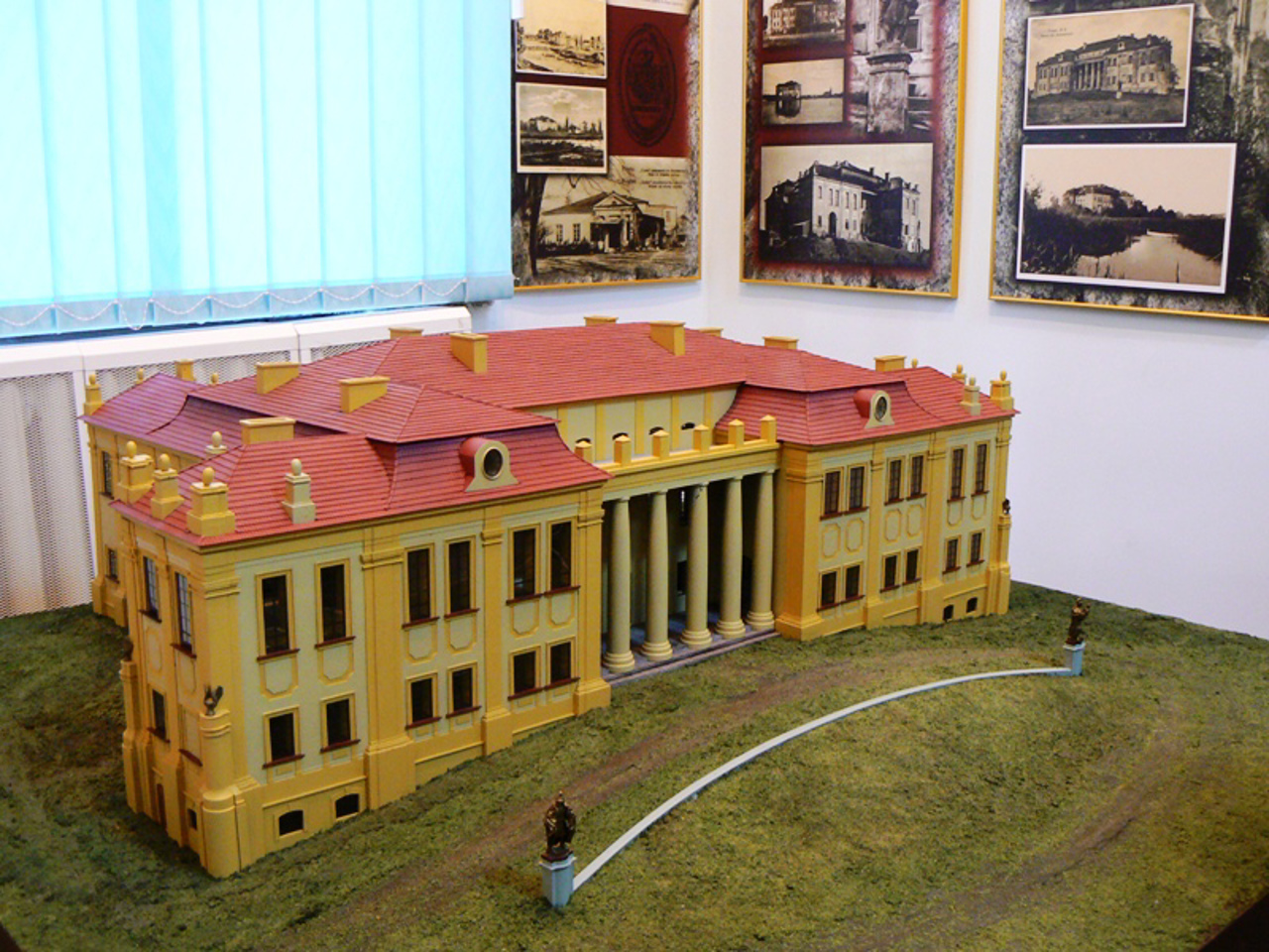 Ровенский областной краеведческий музей, Ровно
