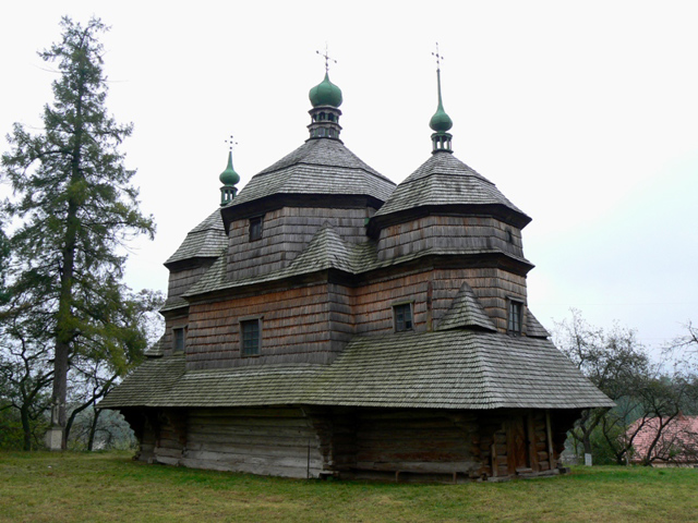 Михайловская церковь, Комарно