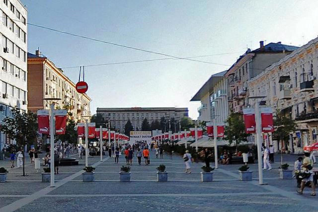 Yevropeiskyi Boulevard, Dnipro