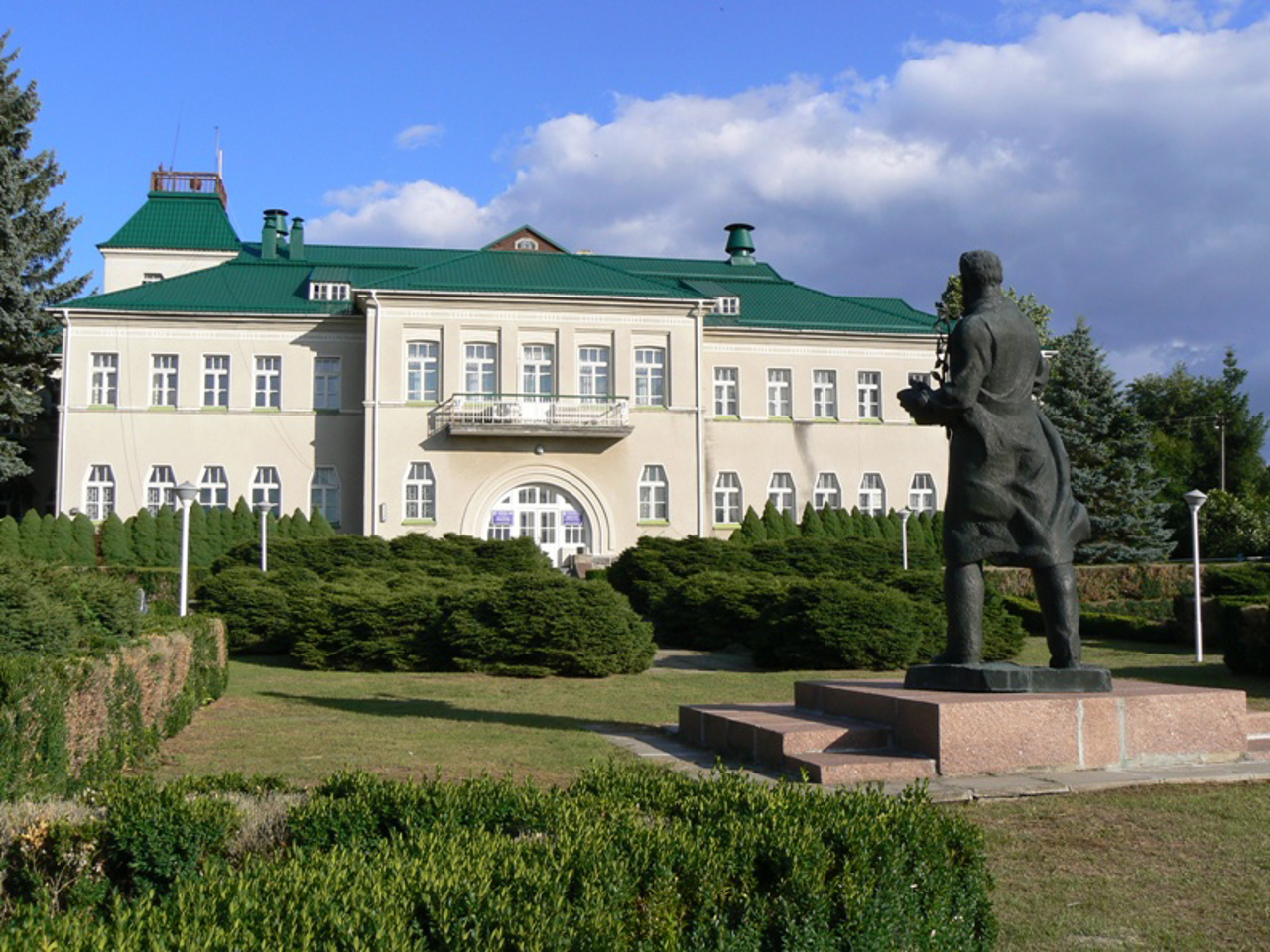Symyrenko family Manor-Museum