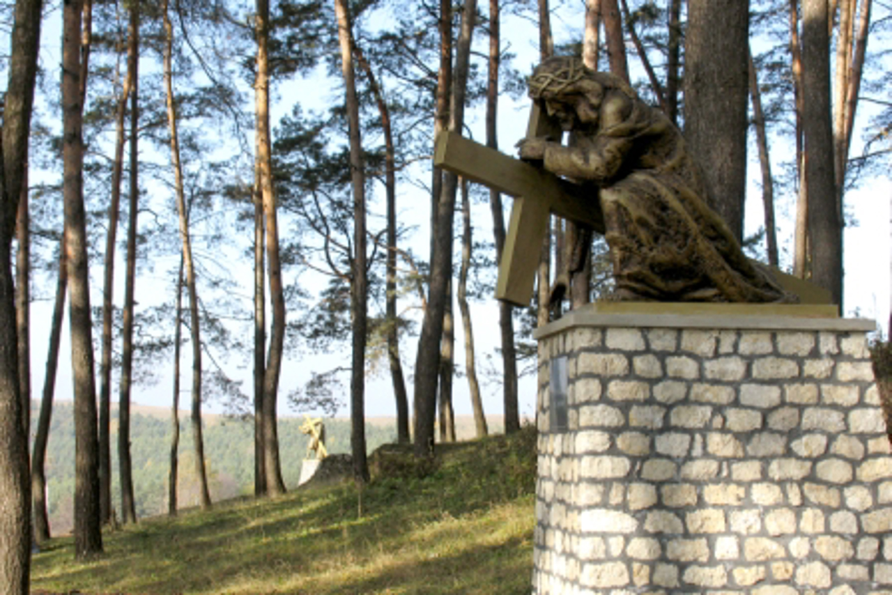 Holy Mountain, Polupanivka