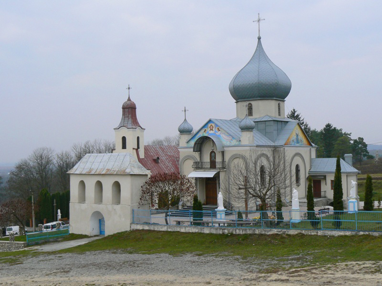 Церква Святого Духа, Полупанівка