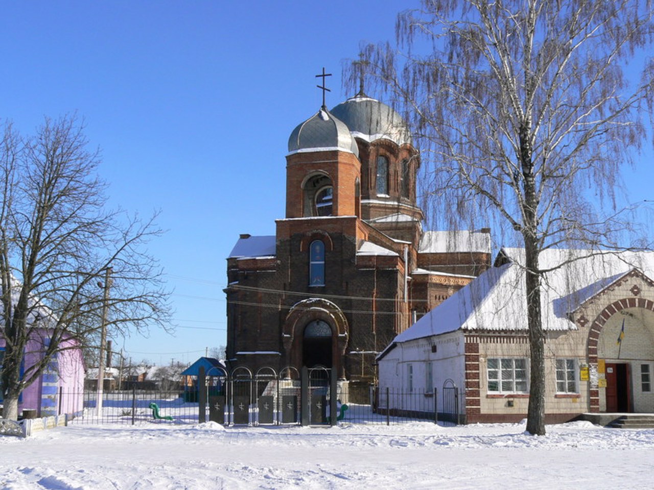 Церква Іоанна Богослова, Низи