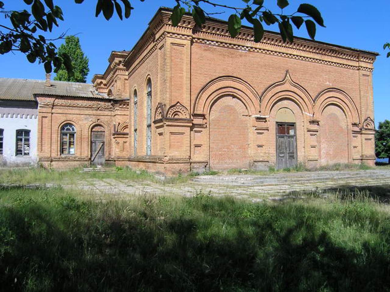 Свято-Григорівський Бізюків монастир, Червоний Маяк