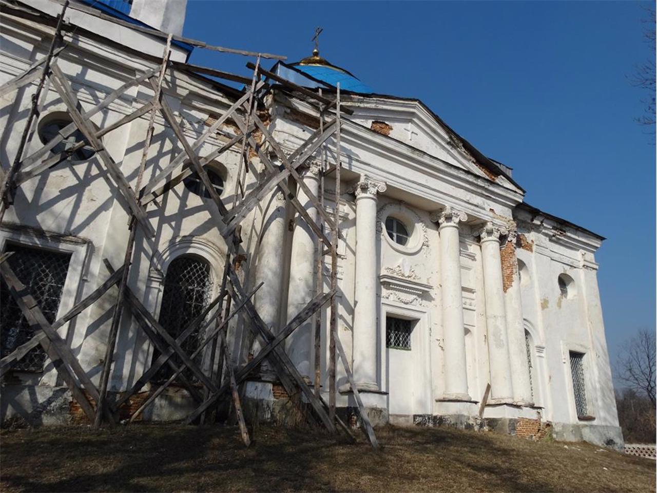 Успенська церква, Вишеньки