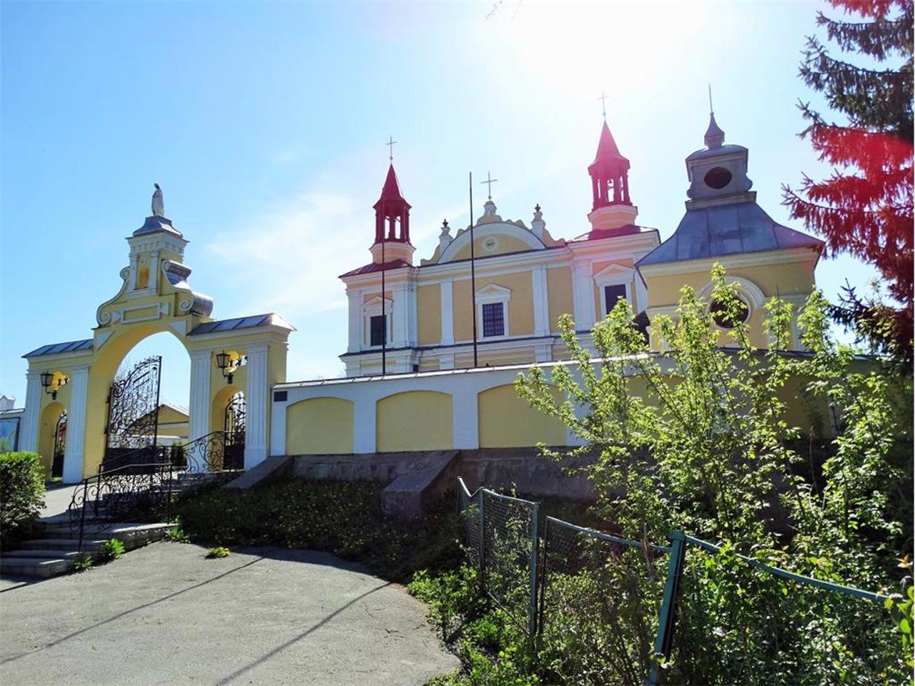Костел Святой Анны, Полонное