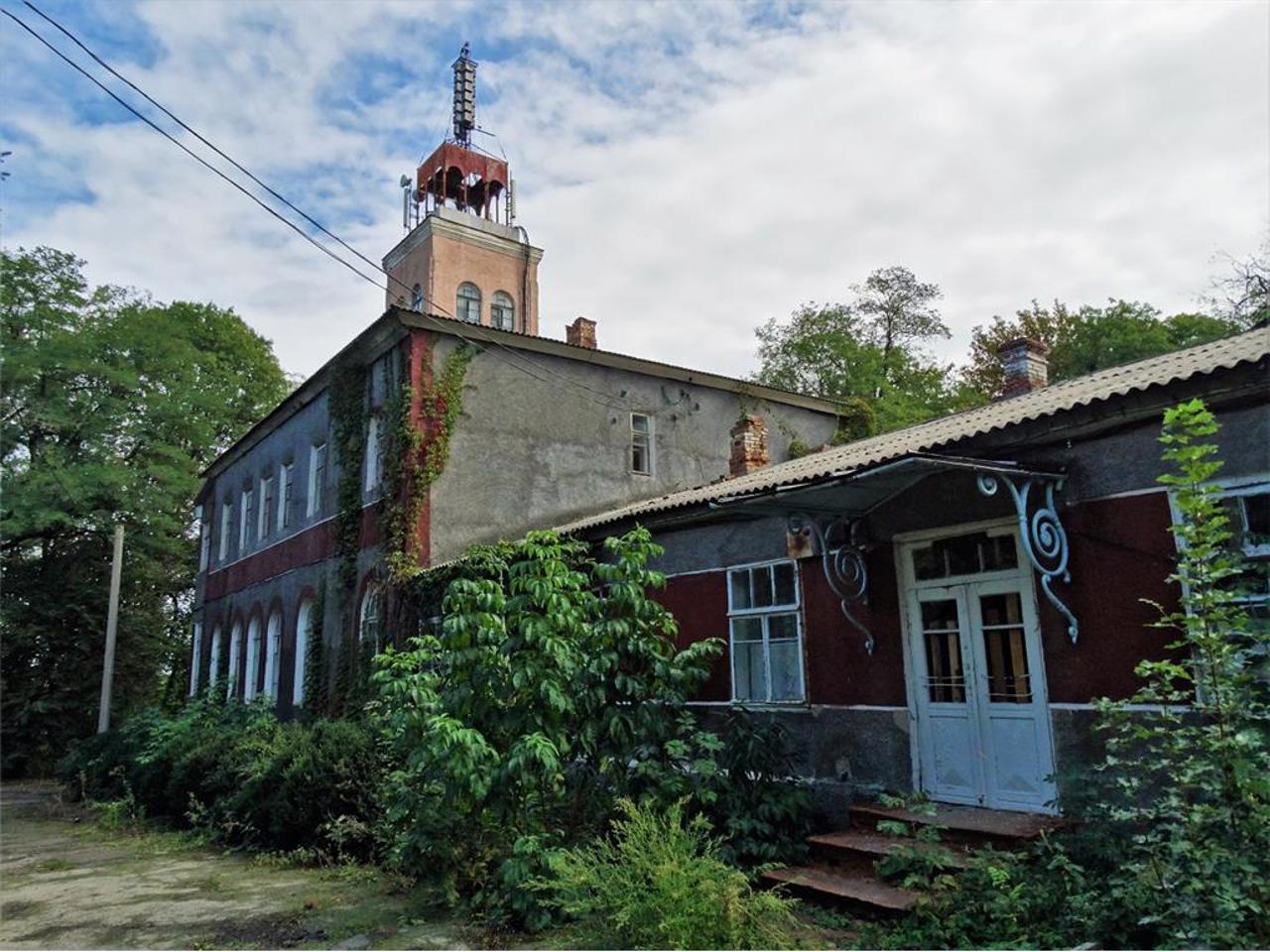 Vithenshteyn Manor, Bronnytsia