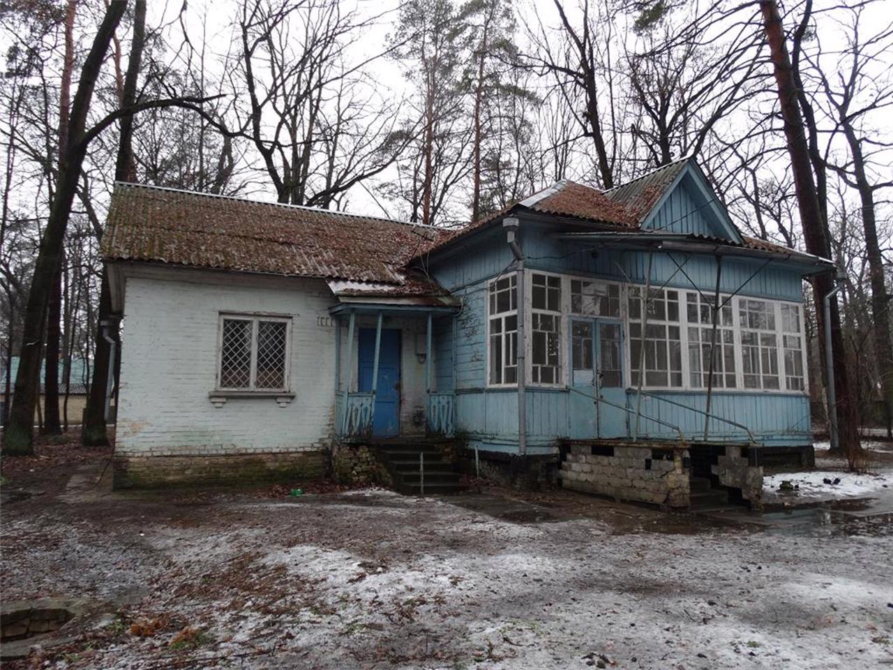 Oshchadbank (Shulhin House), Vorzel