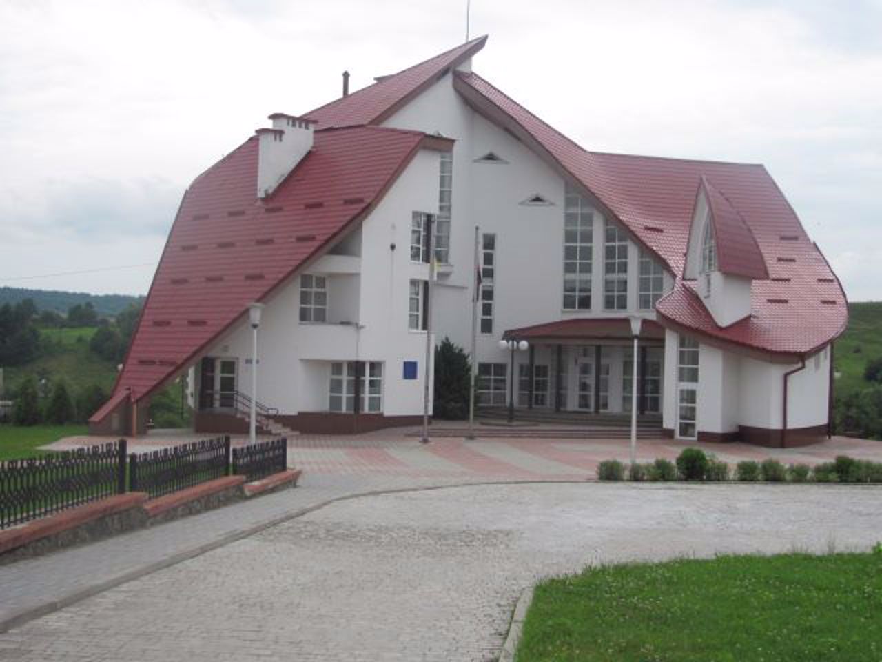 Музей Степана Бандери, Старий Угринів