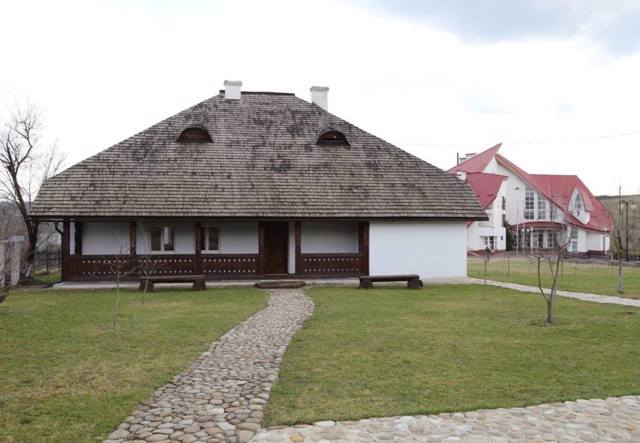 Stepan Bandera Museum, Staryi Uhryniv