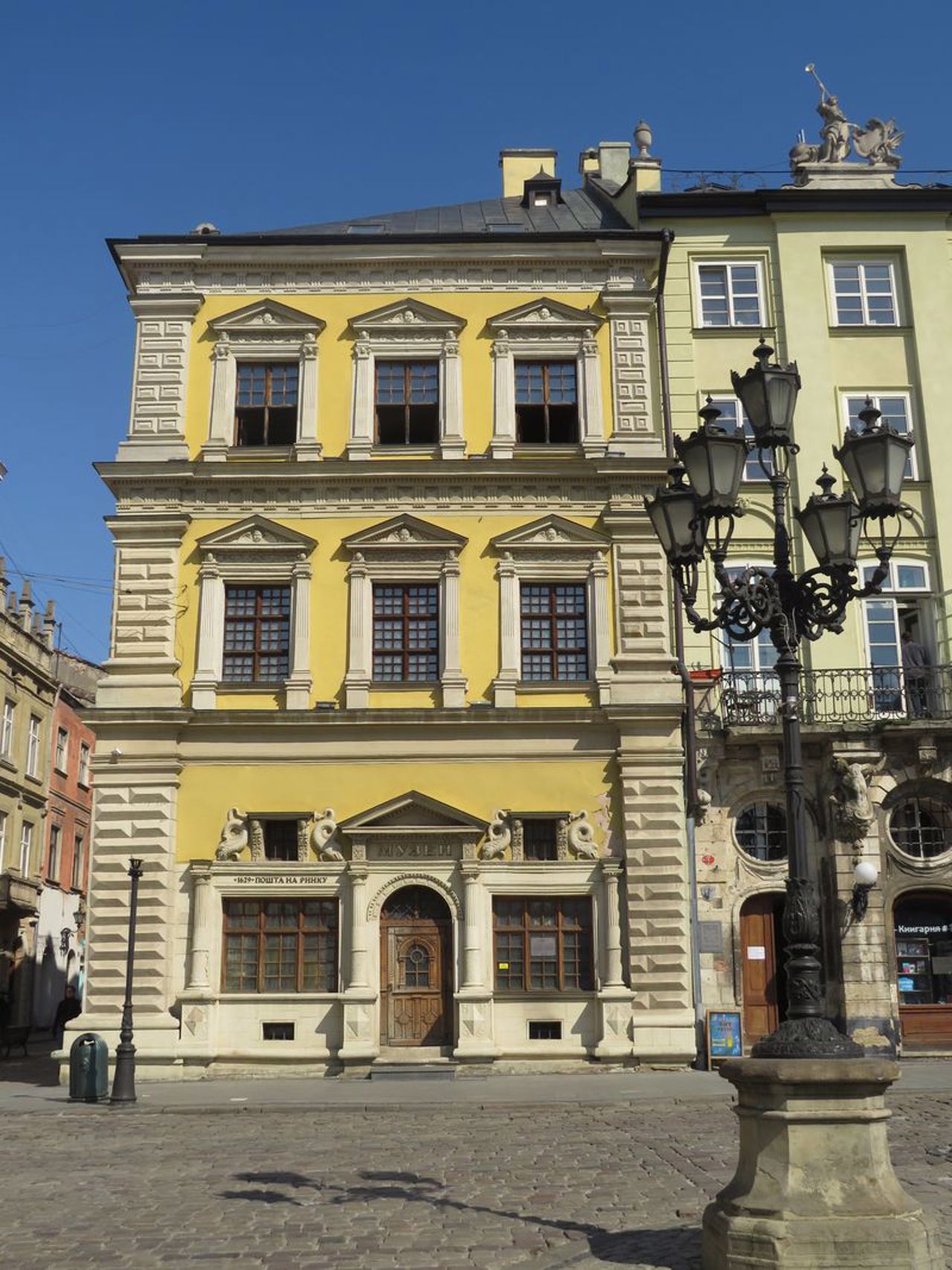 Palazzo Bandinelli, Lviv