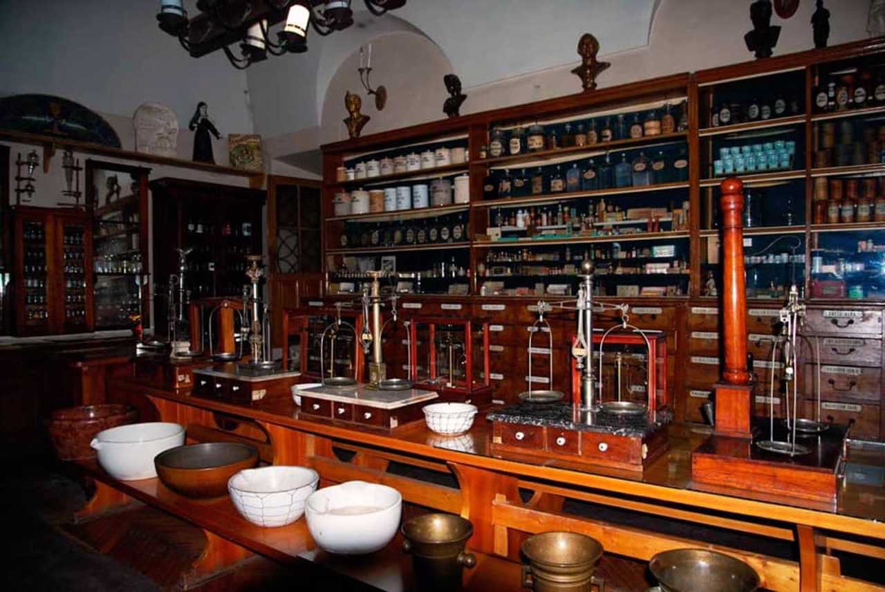 Pharmacy-museum Under the Black Eagle, Lviv