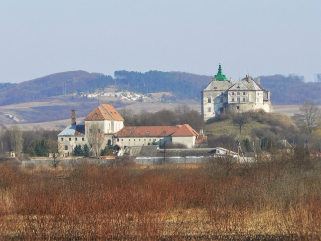 Олесский замок, Олеско